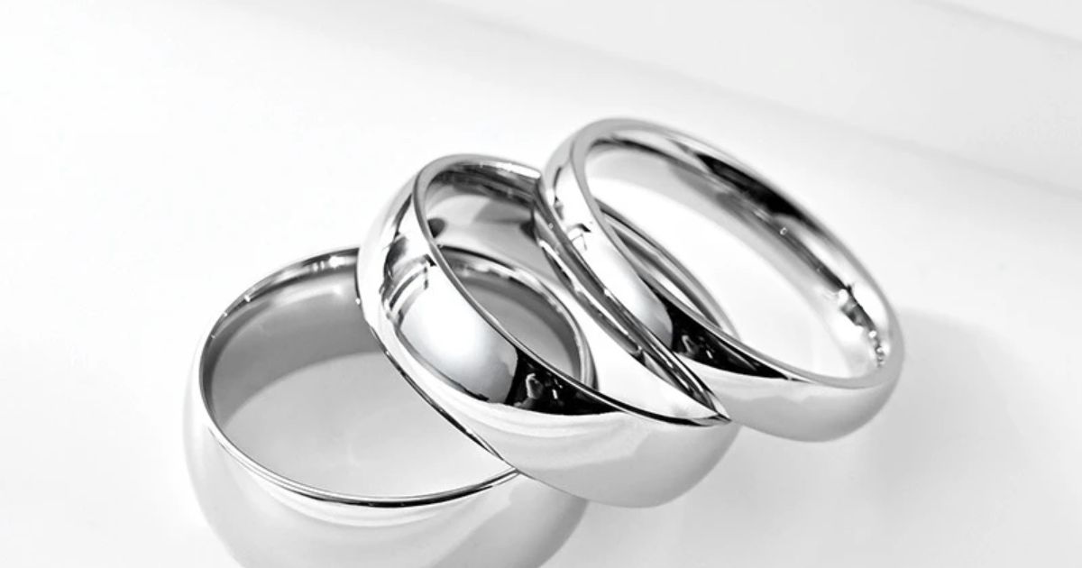 How to Clean Stainless Steel Jewelry