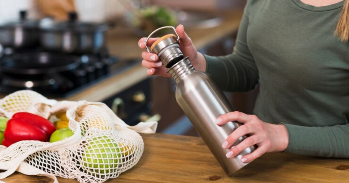 how to wash stainless steel water bottle